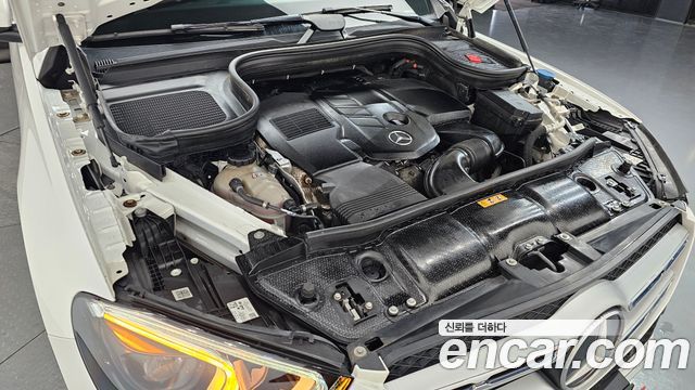 Mercedes-Benz GLE-Class 2020 — photo 6