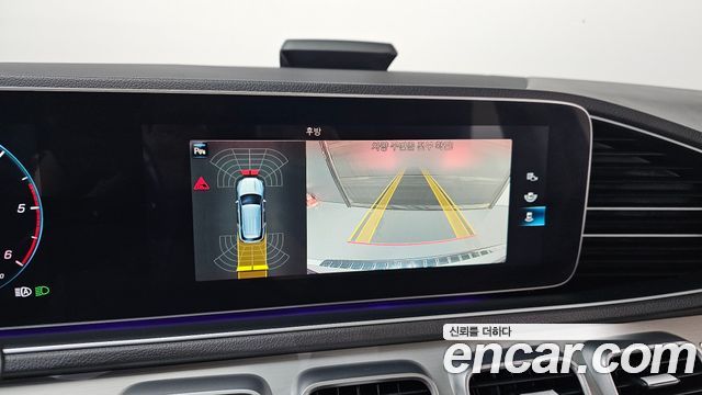Mercedes-Benz GLE-Class 2020 — photo 20