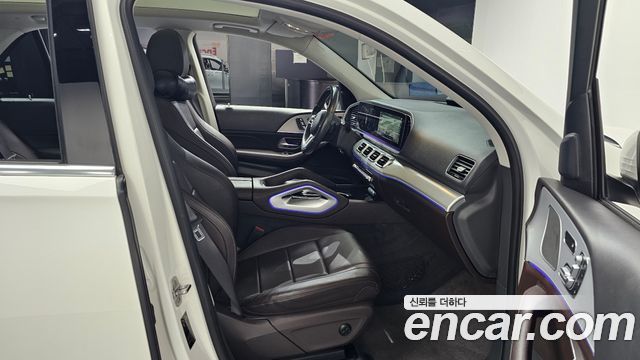 Mercedes-Benz GLE-Class 2020 — photo 16