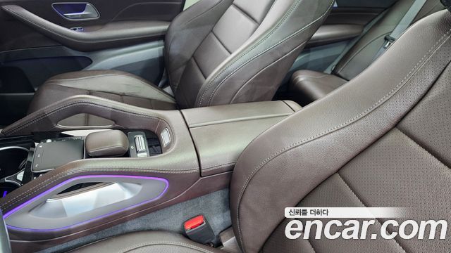 Mercedes-Benz GLE-Class 2020 — photo 30