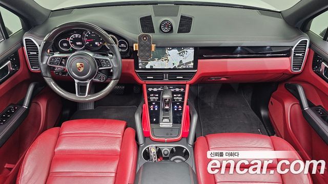 Porsche Cayenne 2019 — photo 7