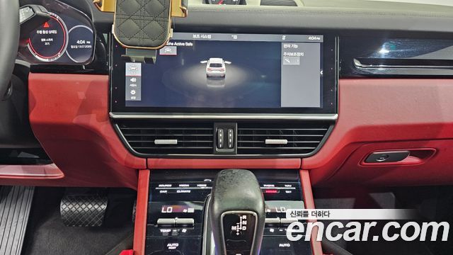 Porsche Cayenne 2019 — photo 13
