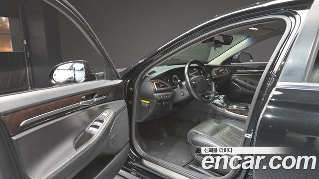 Genesis EQ900 2016 — photo 13