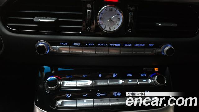 Genesis EQ900 2016 — photo 29