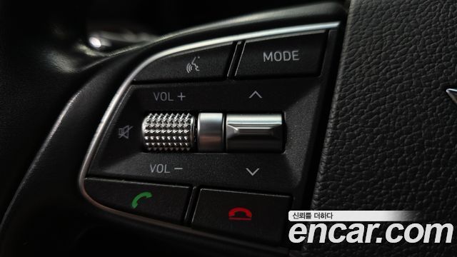 Genesis EQ900 2016 — photo 31