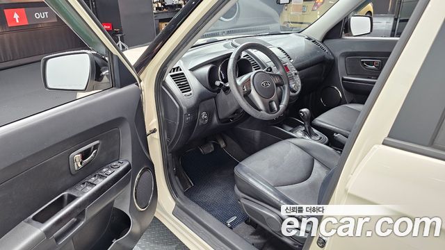 Kia Soul 2011 — photo 10