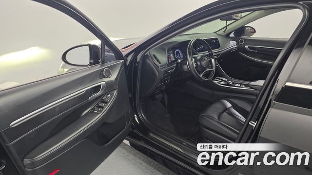 Hyundai Sonata 2022 — photo 13