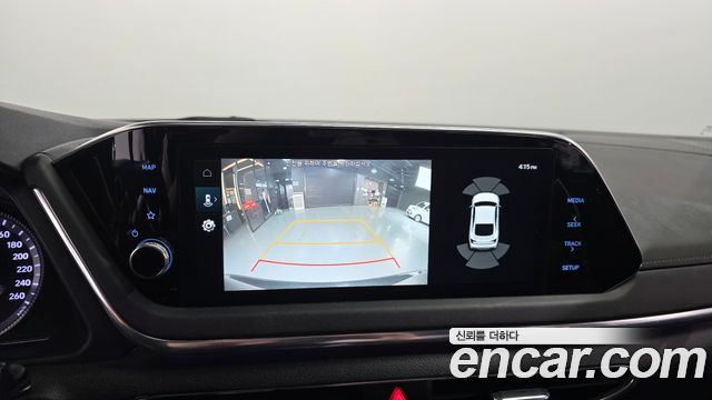 Hyundai Sonata 2022 — photo 21