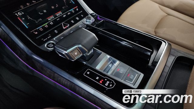 Audi Q7 2023 — photo 12
