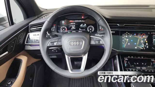 Audi Q7 2023 — photo 19