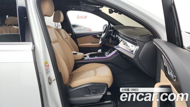 Audi Q7 2023 — photo 16