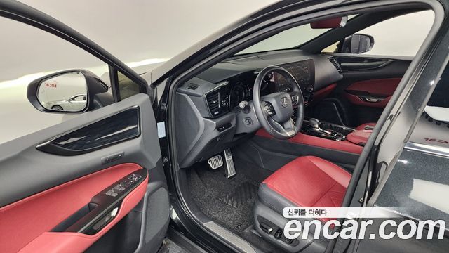 Lexus NX 2025 — photo 13
