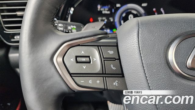 Lexus NX 2025 — photo 22