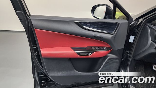 Lexus NX 2025 — photo 14