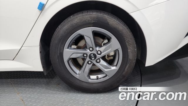 Kia K5 2021 — photo 7