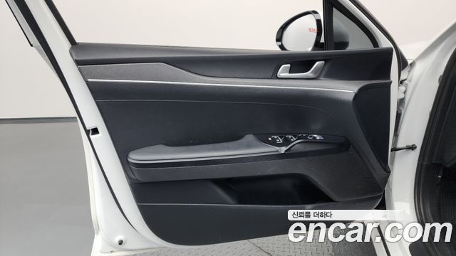 Kia K5 2021 — photo 14