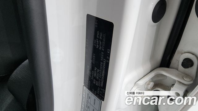 Kia K5 2021 — photo 28