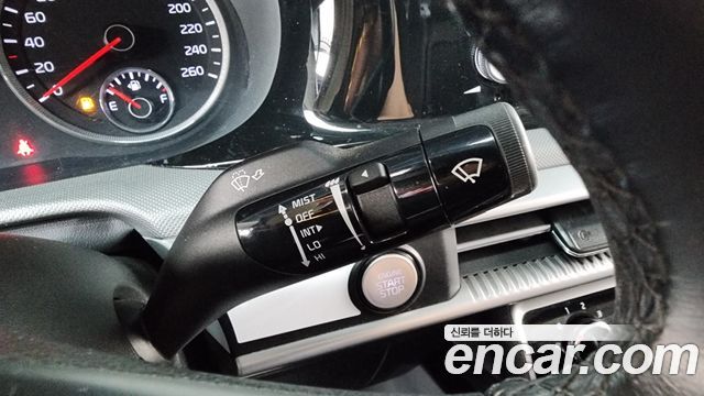 Kia K5 2021 — photo 30
