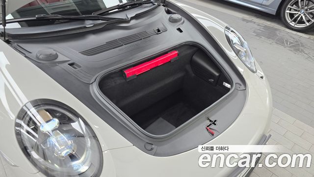 Porsche 911 2018 — photo 6