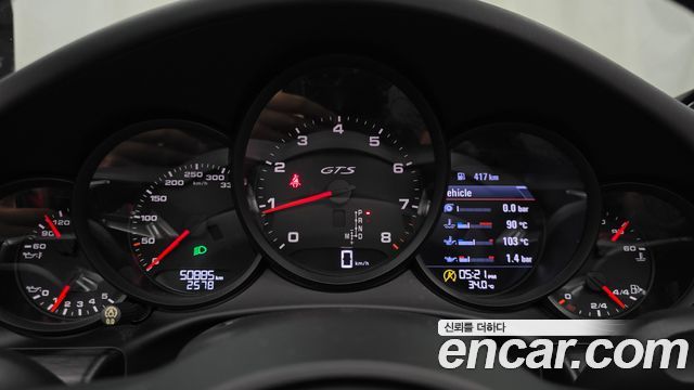 Porsche 911 2018 — photo 11