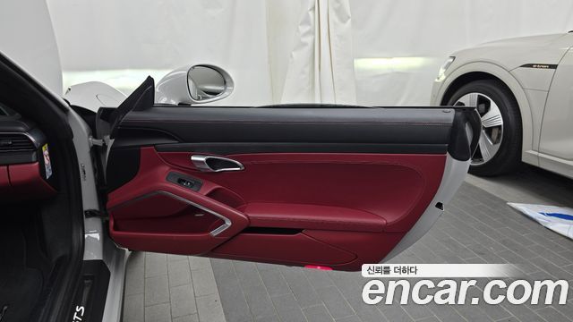 Porsche 911 2018 — photo 15