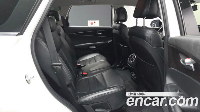 Kia Sorento 2017 — photo 12