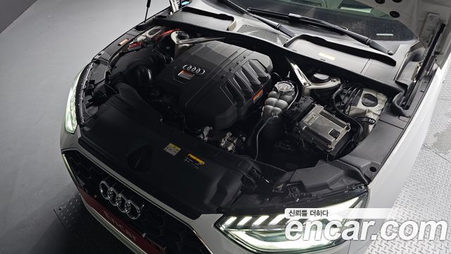 Audi A4 2021 — photo 6