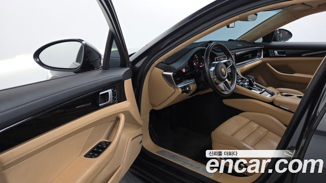 Porsche Panamera 2018 — photo 10