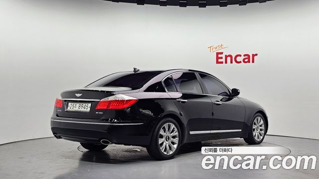 Hyundai Genesis 2011 — photo 2