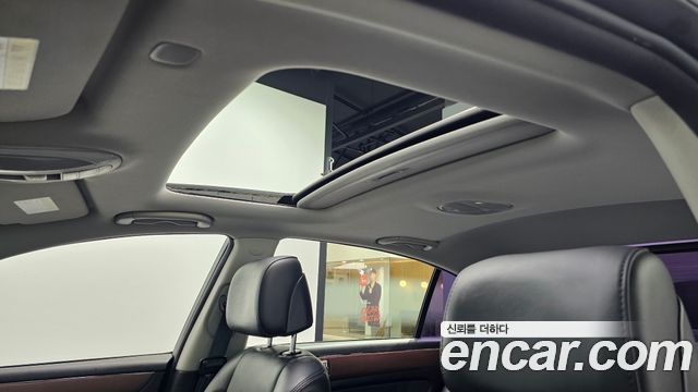 Hyundai Genesis 2011 — photo 19