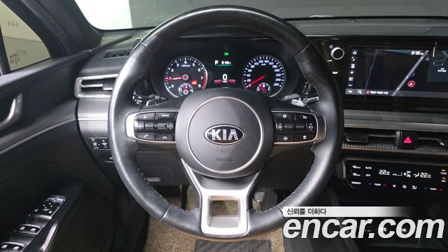 Kia K5 2021 — photo 22