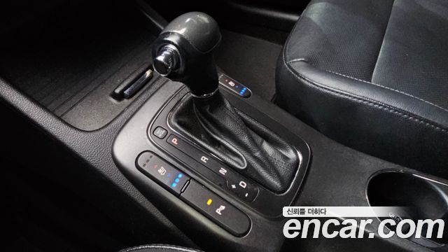 Kia K3 2015 — photo 9