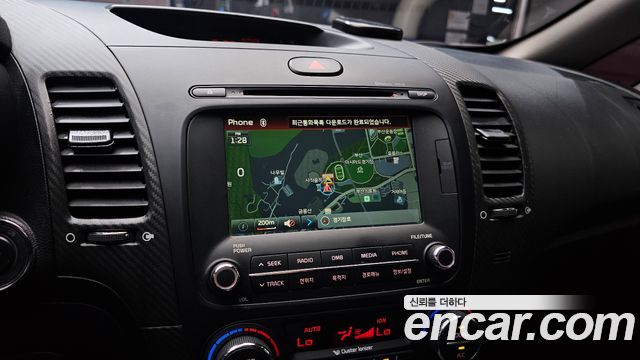 Kia K3 2015 — photo 14