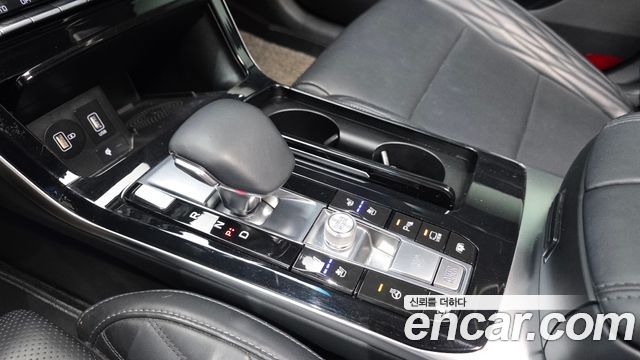 Kia K7 2020 — photo 9
