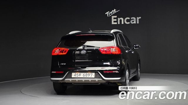 Kia Niro 2018 — photo 4