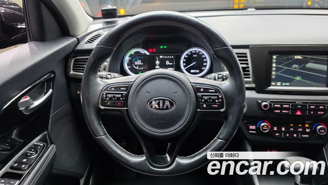 Kia Niro 2018 — photo 13