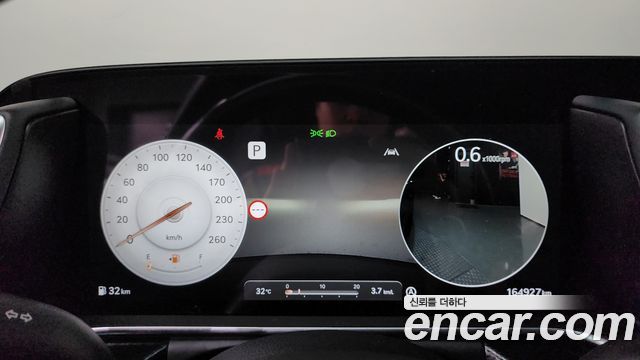 Genesis G90 2022 — photo 8