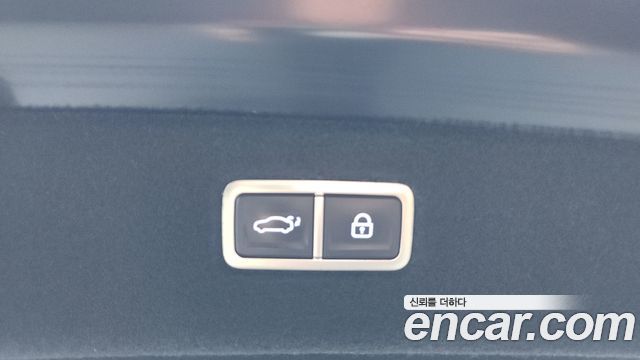 Genesis G90 2022 — photo 17