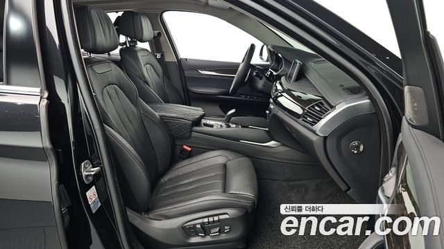 BMW X6 2019 — photo 11