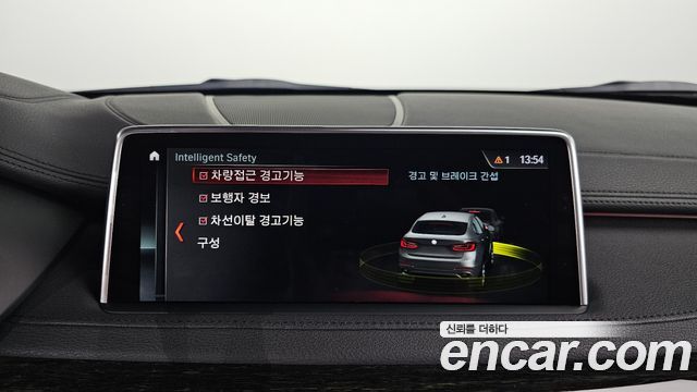 BMW X6 2019 — photo 16