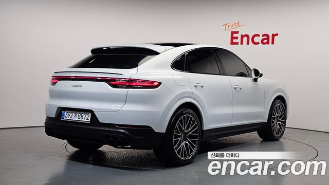 Porsche Cayenne 2021 — photo 2