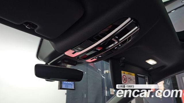 Porsche Cayenne 2021 — photo 23