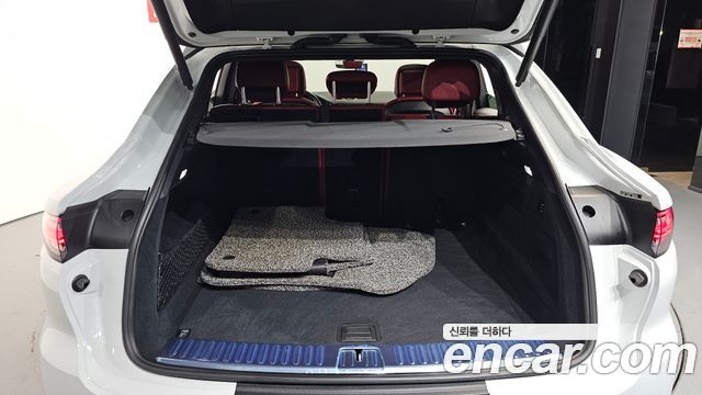 Porsche Cayenne 2021 — photo 26