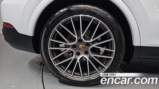 Porsche Cayenne 2021 — photo 7