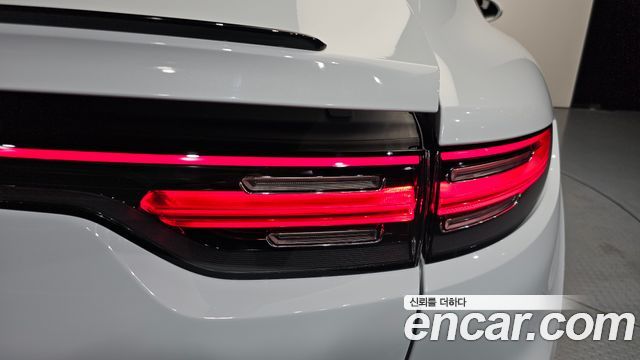 Porsche Cayenne 2021 — photo 9