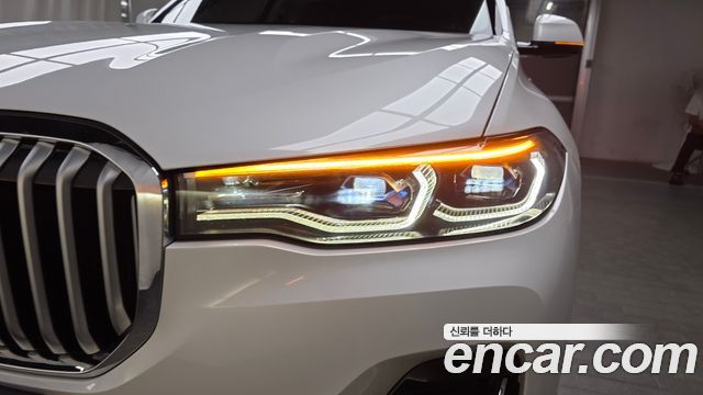 BMW X7 2021 — photo 8