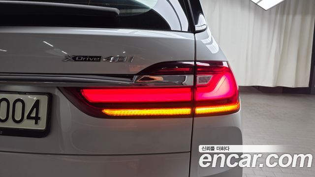 BMW X7 2021 — photo 9