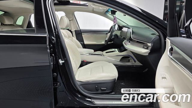 Hyundai Grandeur 2023 — photo 11