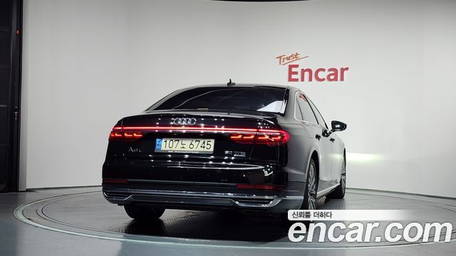 Audi A8 2021 — photo 4