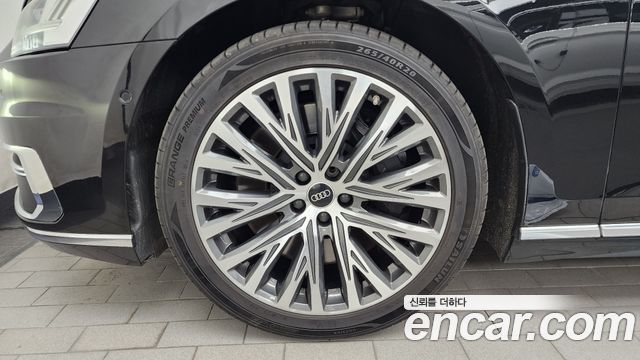 Audi A8 2021 — photo 5